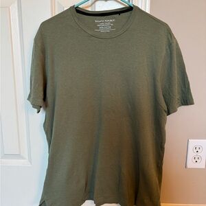 Banana Republic Men's Green Short Sleeve Tee